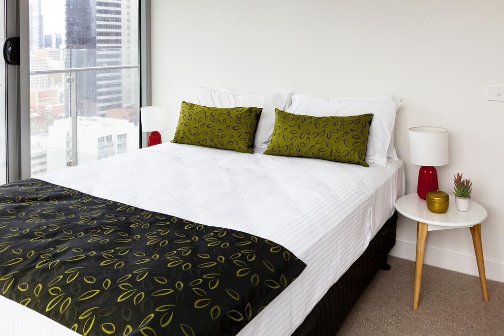Akom Melbourne Aparthotel Exterior photo
