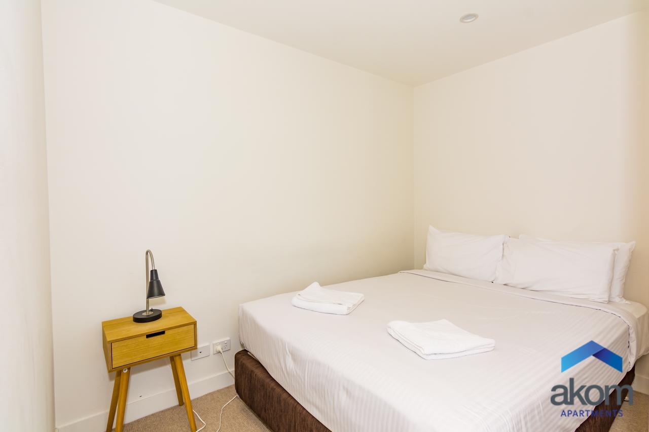 Akom Melbourne Aparthotel Exterior photo