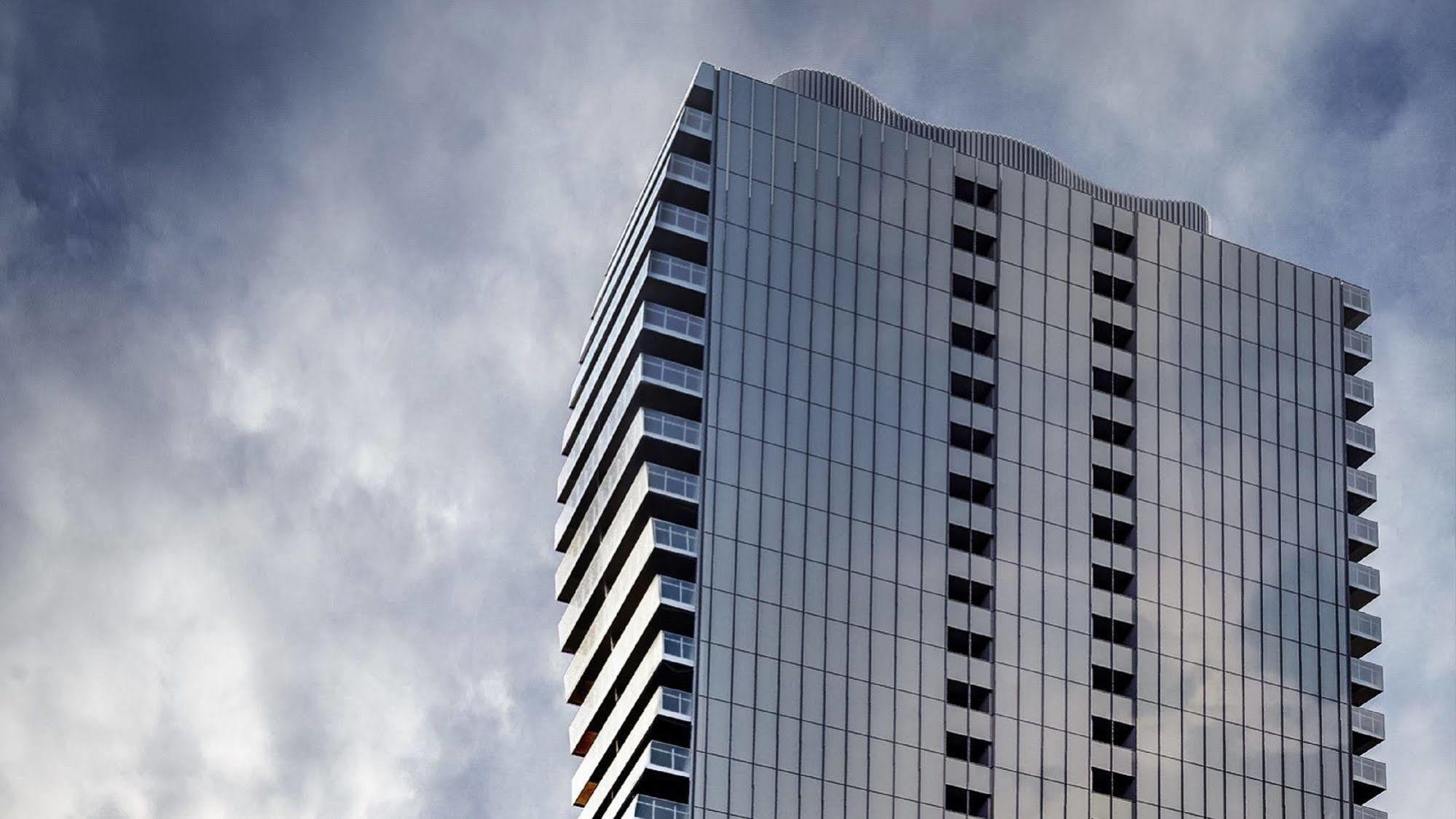 Akom Melbourne Aparthotel Exterior photo